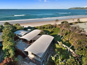 Fuller Holidays - Belongil Beachfront Pavilion
